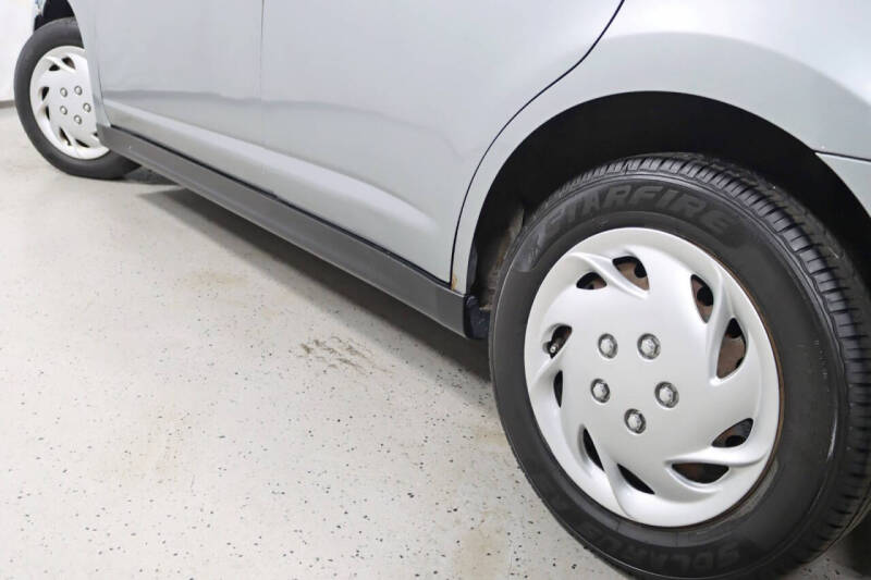 2011 Nissan Versa 1.8 S