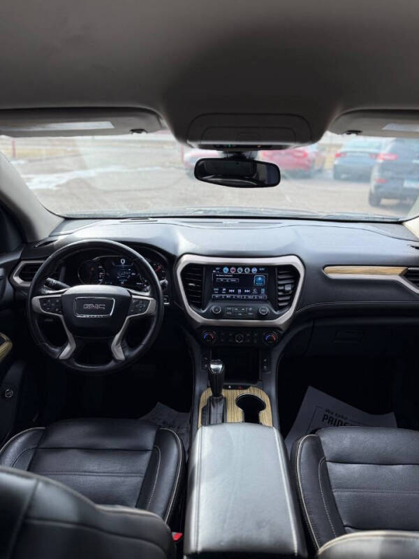 2019 GMC Acadia Denali