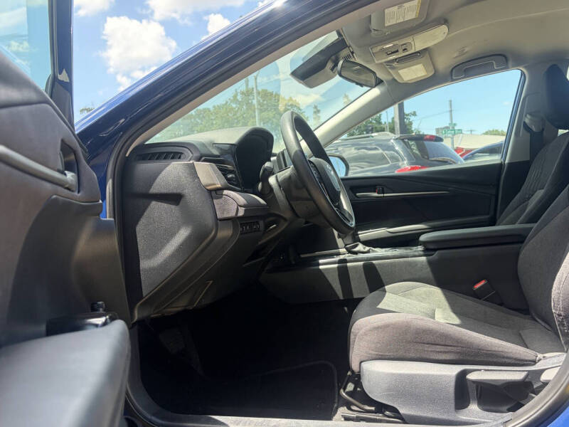2025 Toyota Camry LE