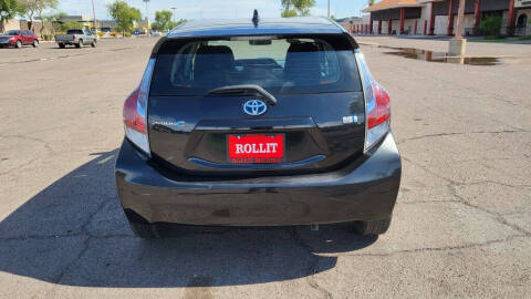 2016 Toyota Prius c Two