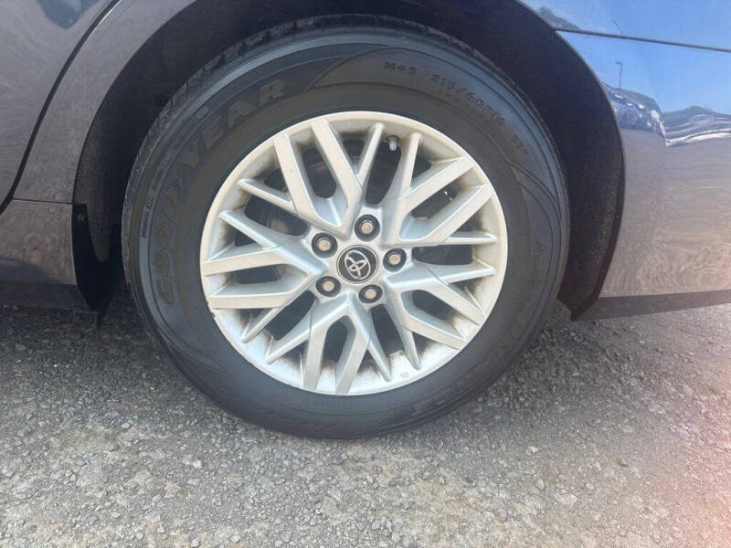 2017 Toyota Camry LE