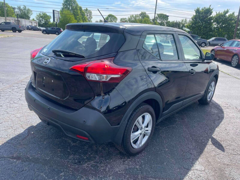 2020 Nissan Kicks S