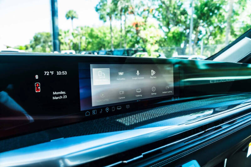 2026 Cadillac Escalade-V ESV
