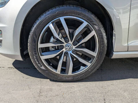 2016 Volkswagen Golf TSI SE