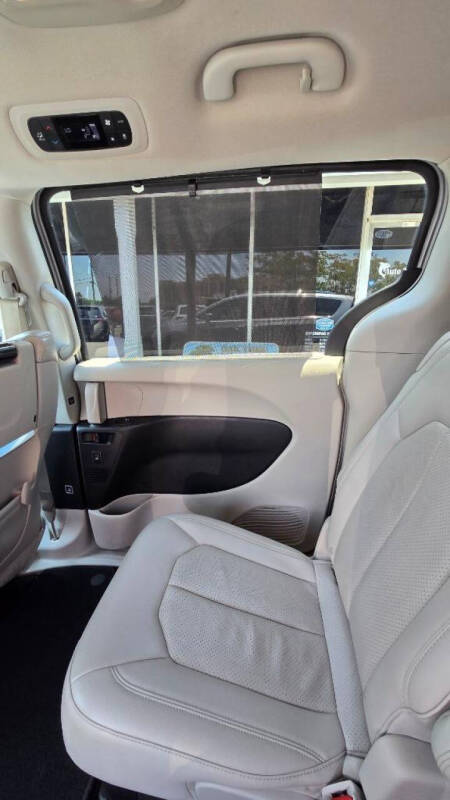 2018 Chrysler Pacifica Touring L Plus
