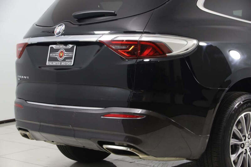 2023 Buick Enclave Essence