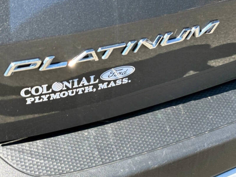 2025 Ford Escape Platinum
