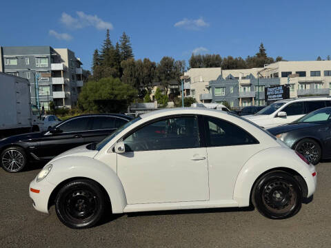 2010 Volkswagen New Beetle Base PZEV