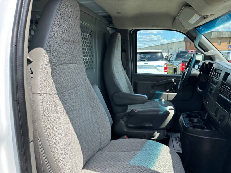 2017 Chevrolet Express 2500