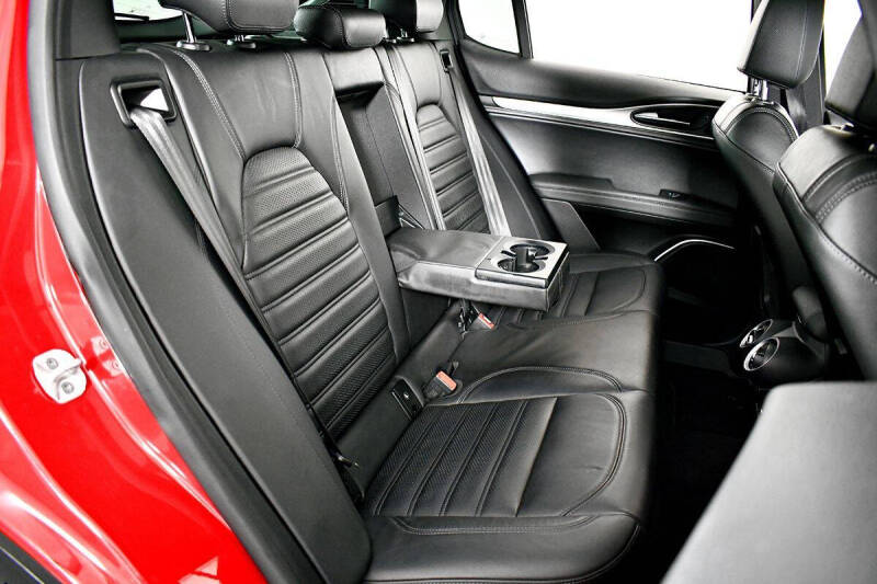 2019 Alfa Romeo Stelvio Ti Sport