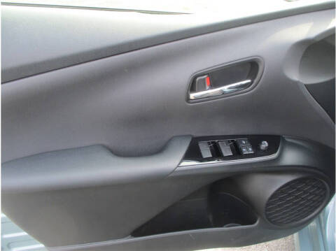 2019 Toyota Prius LE AWD-e