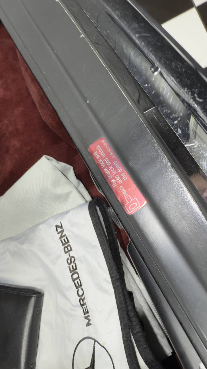 1988 Mercedes-Benz 560-Class 65