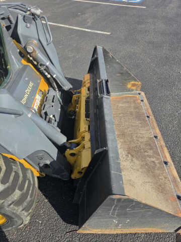 2019 John  Deere 318G