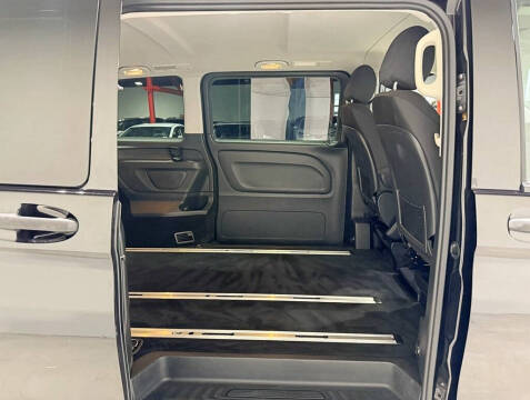2017 Mercedes-Benz Metris Passenger
