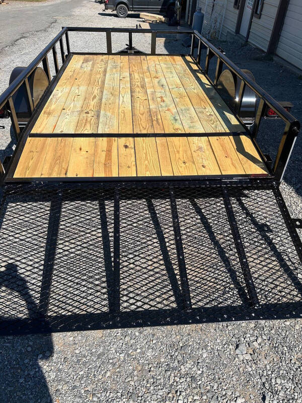 2025 Var 77" x 12' Utility