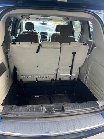 2011 Dodge Grand Caravan Crew