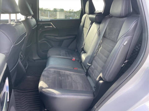 2022 Mitsubishi Outlander SE