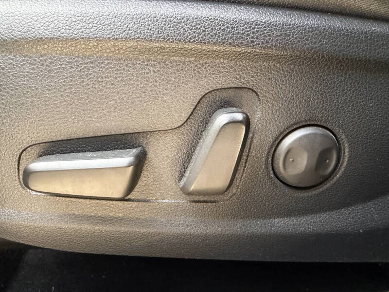 2019 Hyundai Santa Fe Limited 2.0T