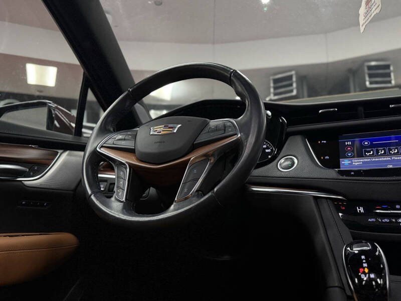 2022 Cadillac XT5 Premium Luxury