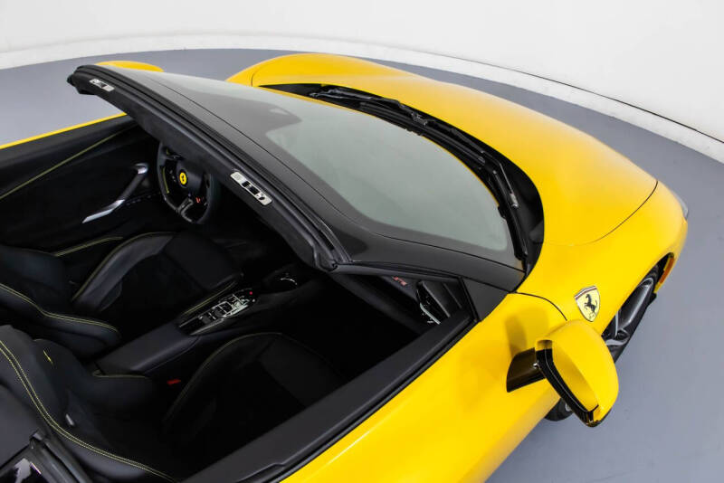 2023 Ferrari 296 GTS