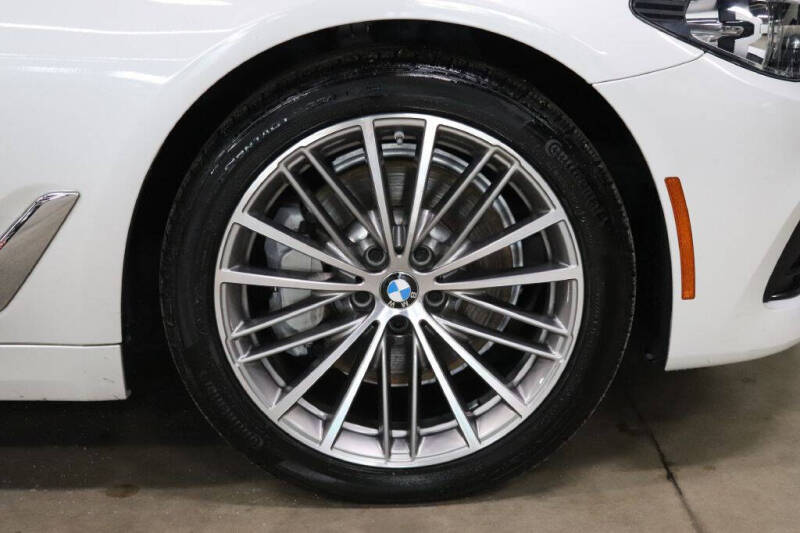 2019 BMW 5 Series 540i