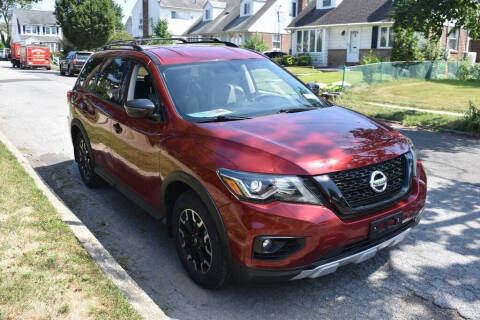 2020 Nissan Pathfinder SV