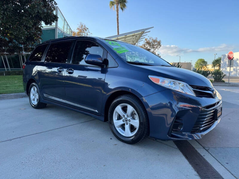 2020 Toyota Sienna LE 8-Passenger