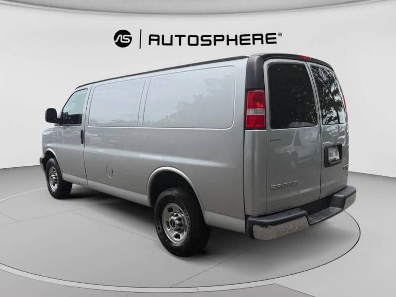 2023 GMC Savana 2500