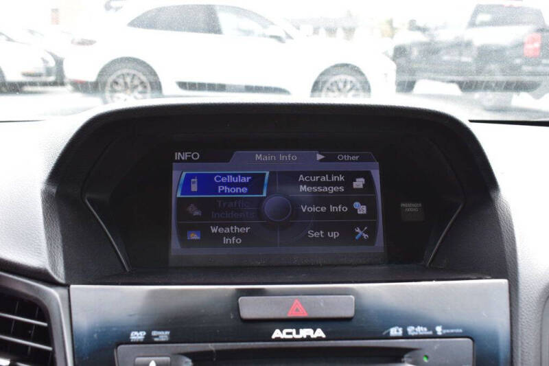 2013 Acura ILX 2.0L w/Tech