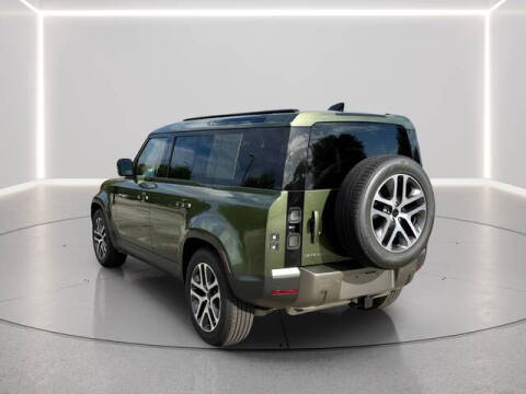 2026 Land Rover Defender 110 P300 S