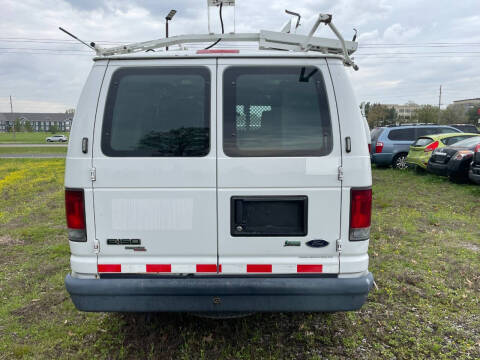 2013 Ford E-Series E-150