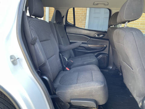 2017 GMC Acadia SLE-2