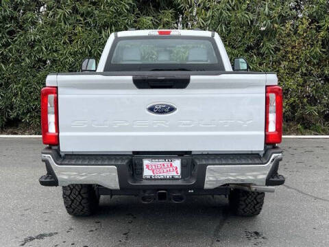 2025 Ford F-350 Super Duty XL