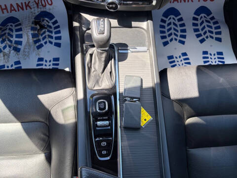 2020 Volvo XC60 T5 Momentum