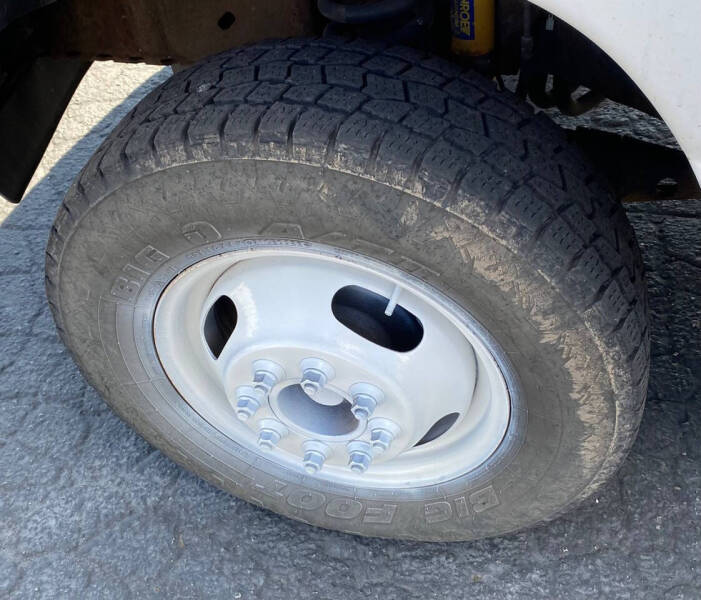 2003 Ford E-Series E-350 SD