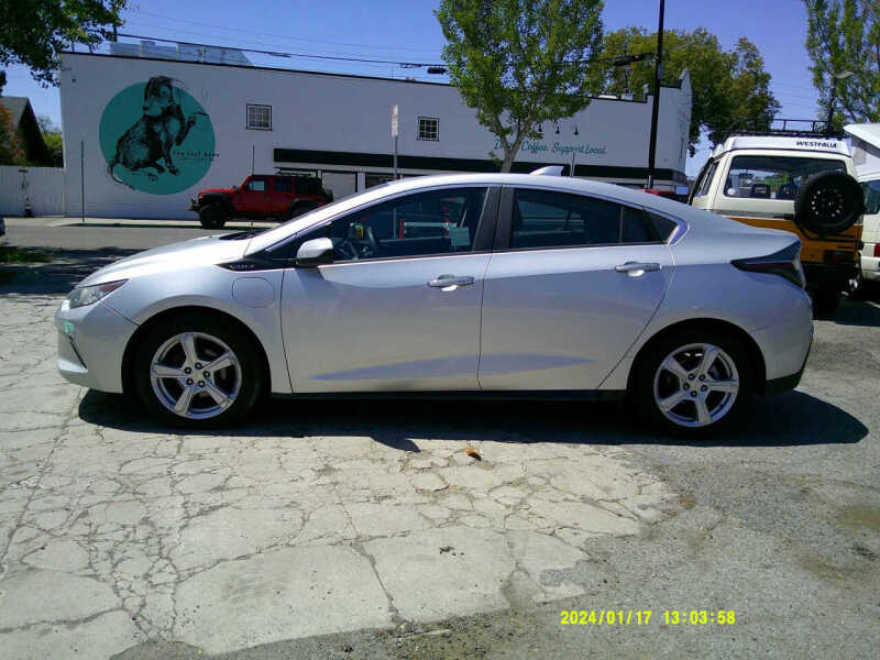 2018 Chevrolet Volt LT