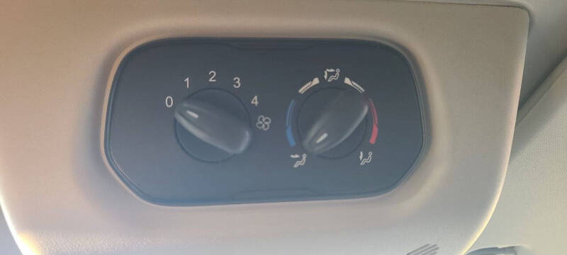 2015 Ford Transit 150 XLT