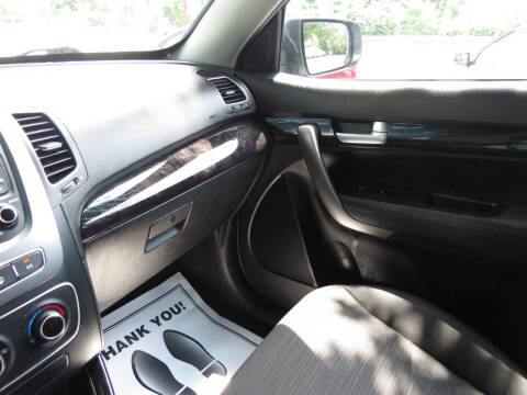 2014 Kia Sorento LX