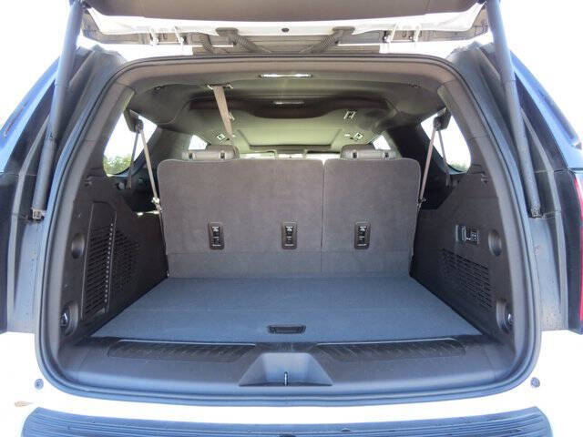 2022 Chevrolet Suburban LT