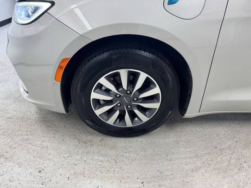 2021 Chrysler Pacifica Hybrid Touring L
