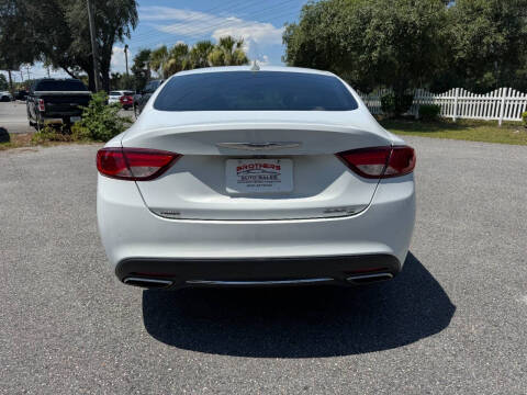 2015 Chrysler 200 C
