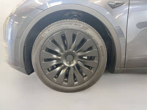 2024 Tesla Model Y Long Range