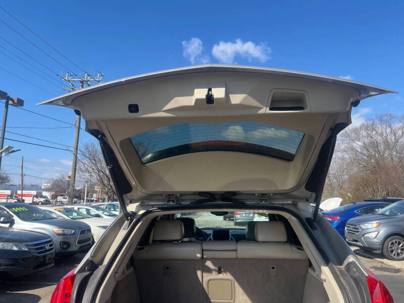 2011 Cadillac SRX Luxury Collection