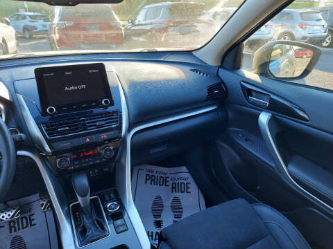 2023 Mitsubishi Eclipse Cross SE