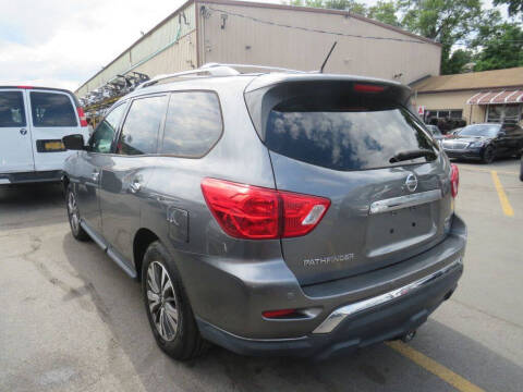 2017 Nissan Pathfinder