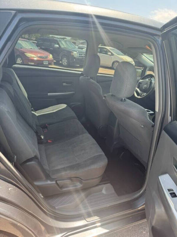 2014 Toyota Prius v Three