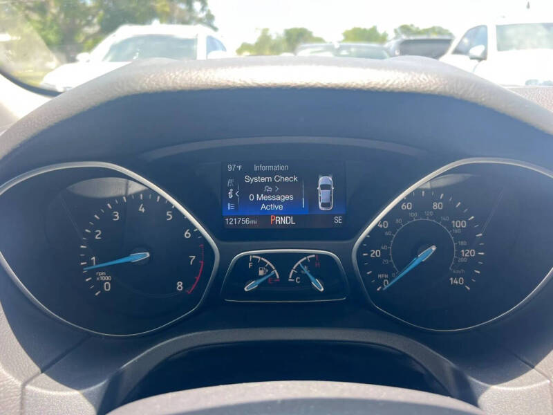 2017 Ford Focus SE