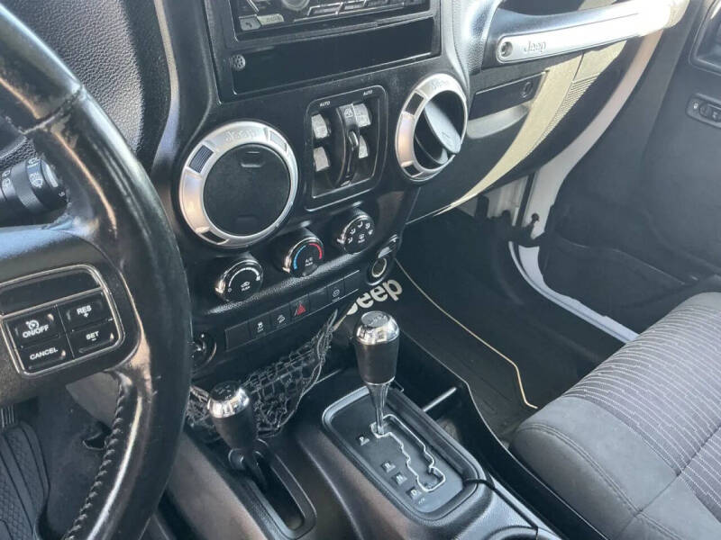 2012 Jeep Wrangler Unlimited Sahara