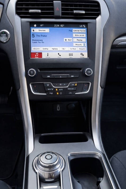 2018 Ford Fusion SE