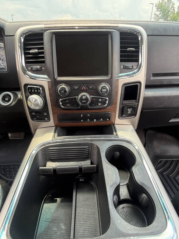 2017 RAM 1500 Laramie